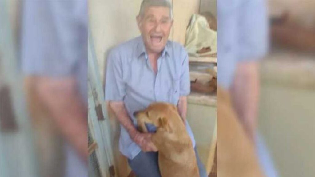 Vovô de 90 anos fica tão feliz depois que finalmente conseguiu adotar um cachorrinho